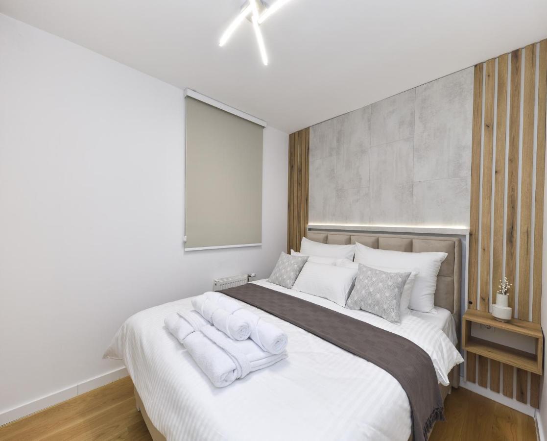 Divine & Delight Apartments โนวีซาด ภายนอก รูปภาพ