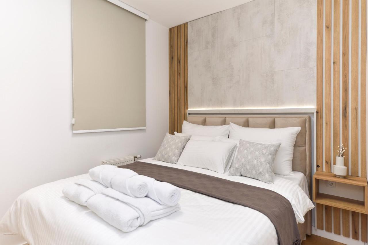 Divine & Delight Apartments โนวีซาด ภายนอก รูปภาพ