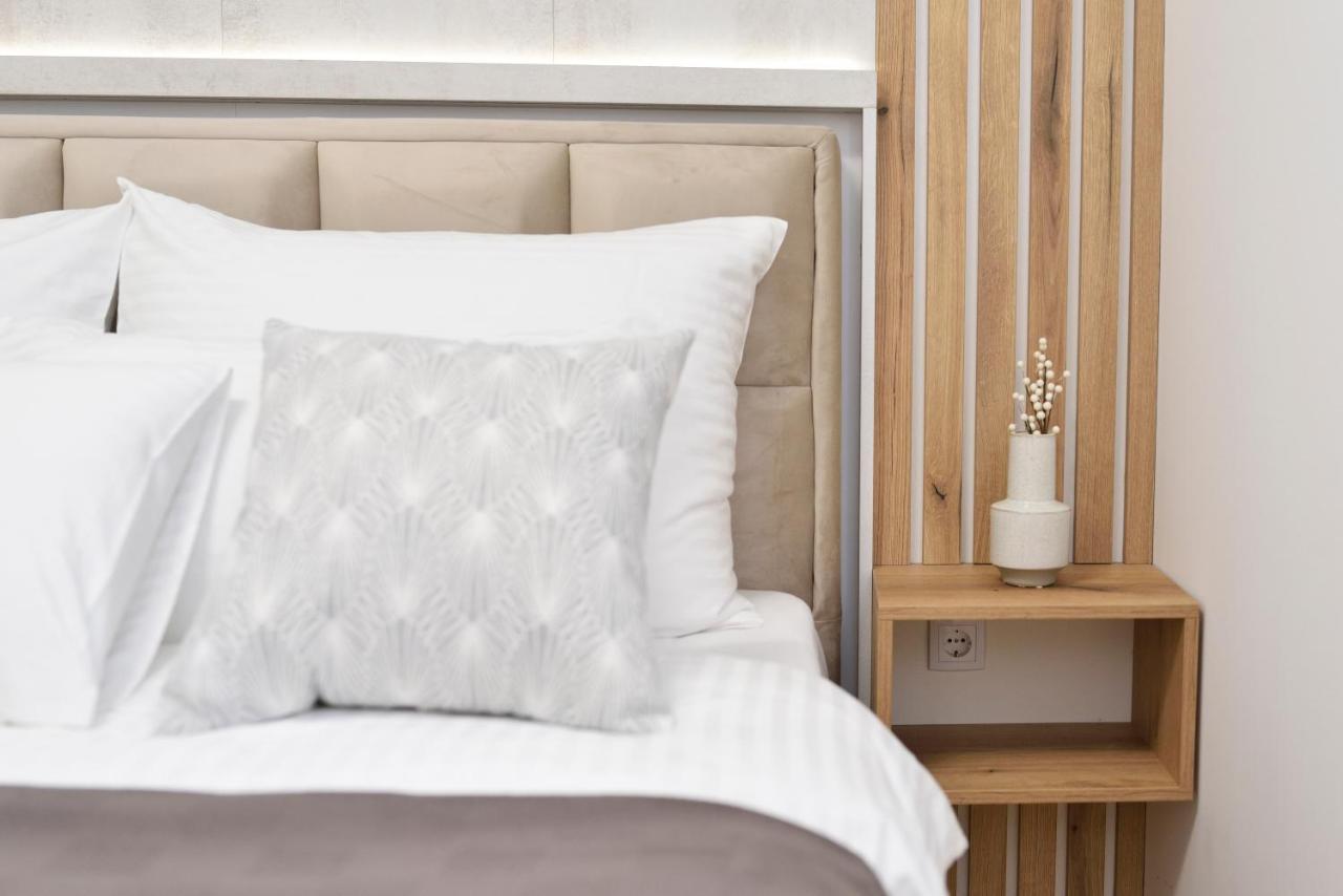 Divine & Delight Apartments โนวีซาด ภายนอก รูปภาพ