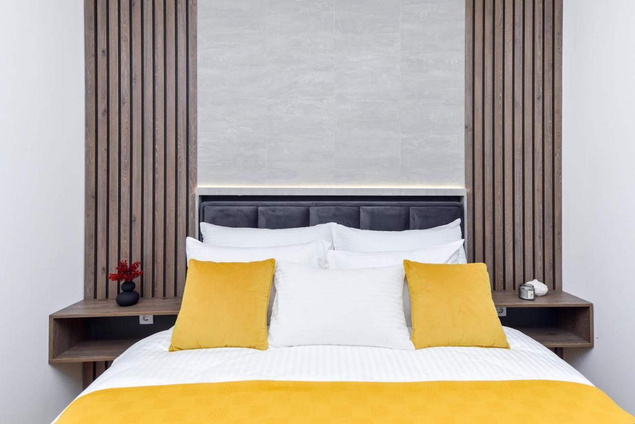 Divine & Delight Apartments โนวีซาด ภายนอก รูปภาพ